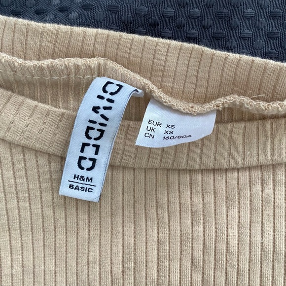 Beige T shirt - Picture 2 of 2